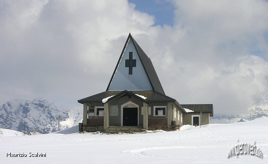 13 Santuario Madonna della neve e delle funivie.JPG